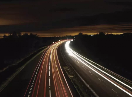 Autopista de noche